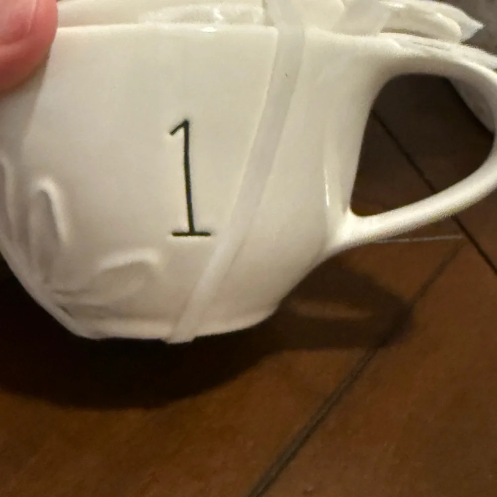 Rae Dunn White Nesting Measuring Cup Set- 4 pc- 3D Floral Pattern- NWT
